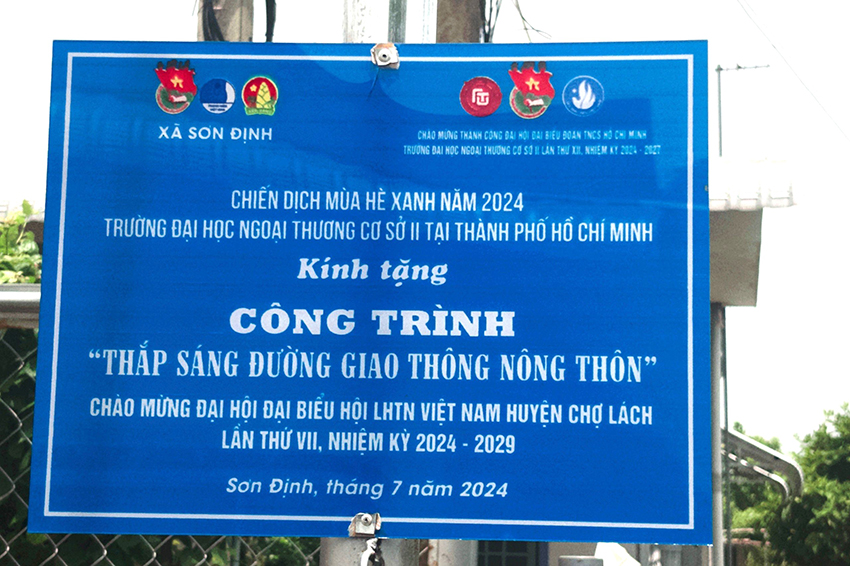 cong-trinh-thap-sang-tuyen-duong-giao-thong-nong-thon-10