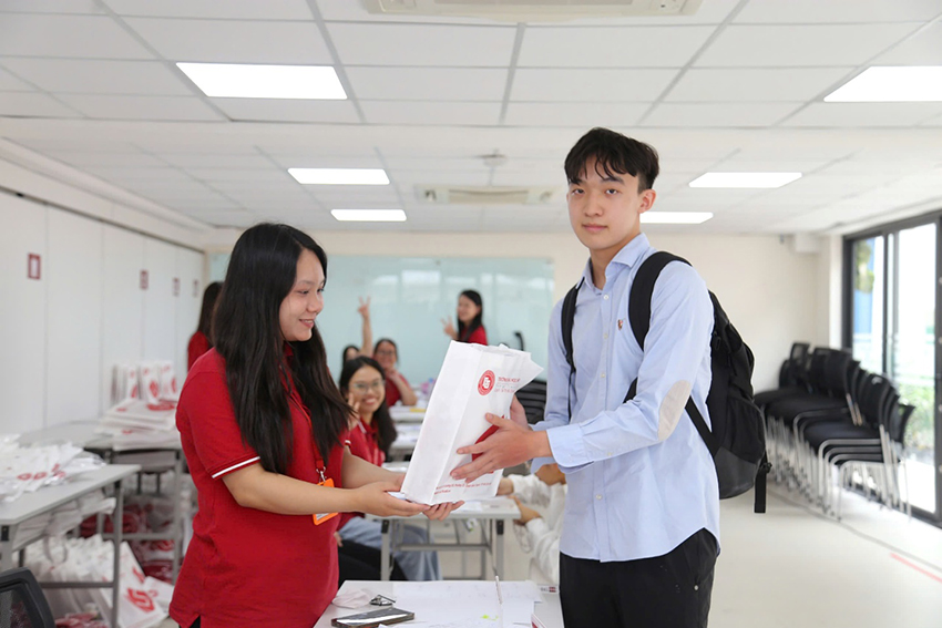 co-so-ii-chao-don-tan-sinh-vien-khoa-63-11