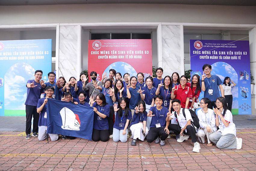 co-so-ii-chao-don-tan-sinh-vien-khoa-63-24