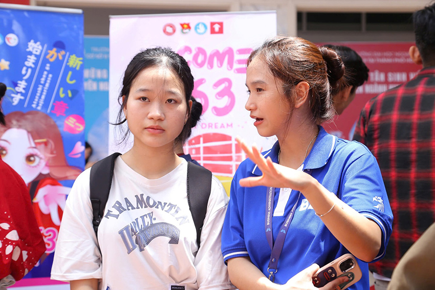 co-so-ii-chao-don-tan-sinh-vien-khoa-63-3