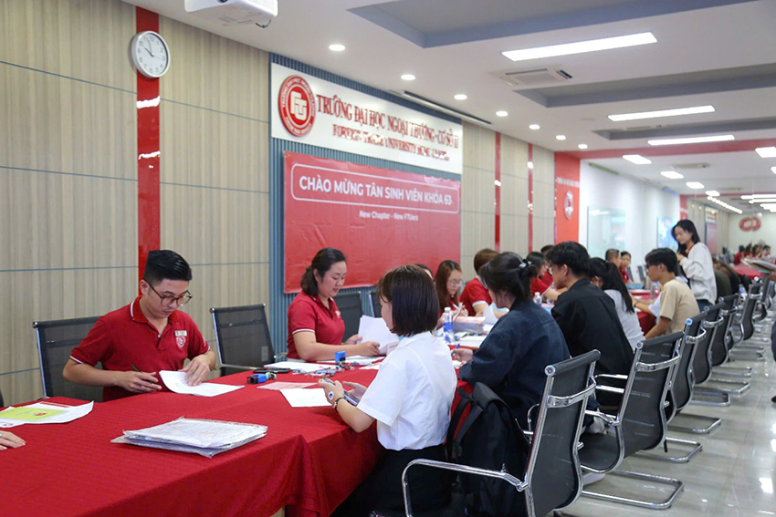 co-so-ii-chao-don-tan-sinh-vien-khoa-63-5