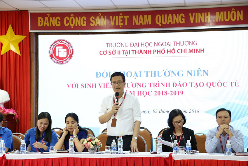 1376-doi-thoai-thuong-nien-voi-sinh-vien-chuong-trinh-dao-tao-quoc-te-nam-hoc-2018-2019-2