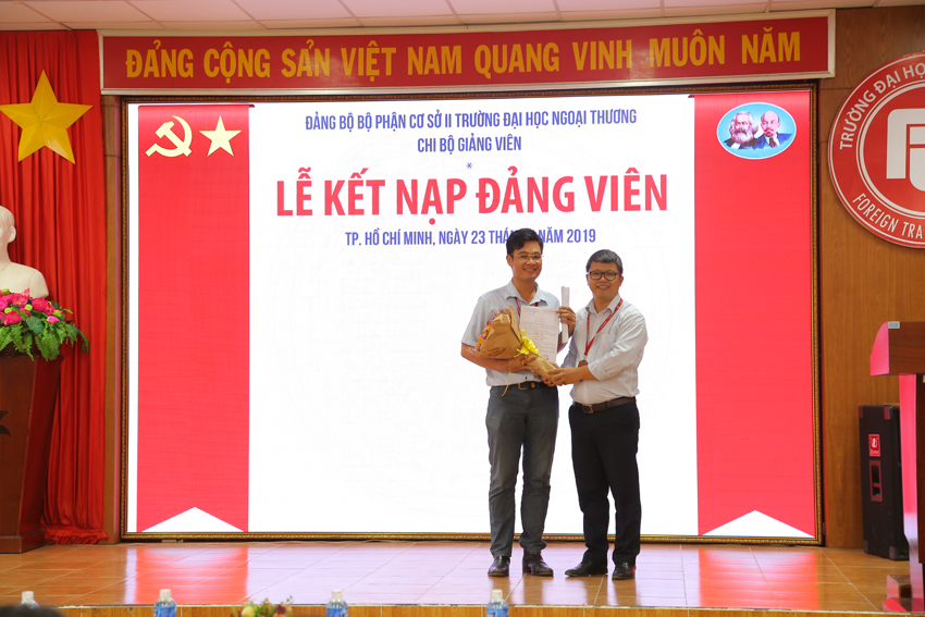 1659-ket-nap-dang-vien-1