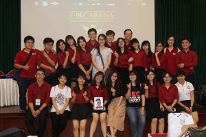 1730-guong-mat-ftu-thang-06-1