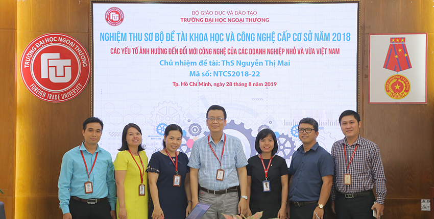 1845-truong-dhnt-csii-tai-tp.hcm-to-chuc-nghiem-thu-chinh-thuc-de-tai-nckh-cap-co-so-nam-2018-cac-yeu-to-anh-huong-den-doi-moi-cong-nghe-cua-cac-doanh-nghiep-nho-va-vua-viet-nam