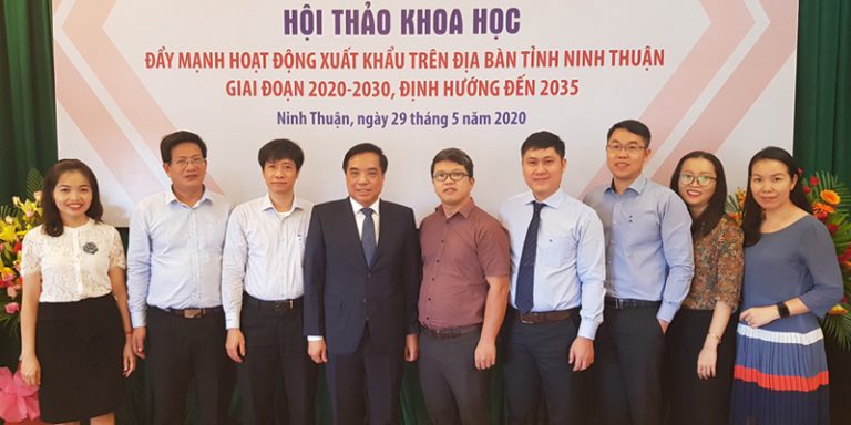 Trường Đại học Ngoại thương đã phối hợp cùng Ủy Ban Nhân dân tỉnh Ninh Thuận tổ chức hội thảo Khoa học tại Ninh Thuận