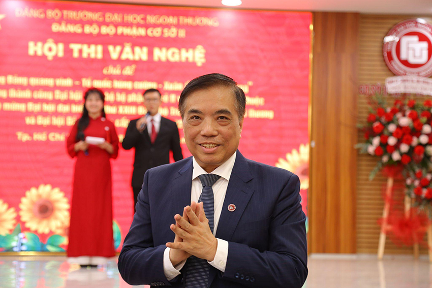 hoi-thi-van-nghe-mung-dang-quang-vinh-2025-2