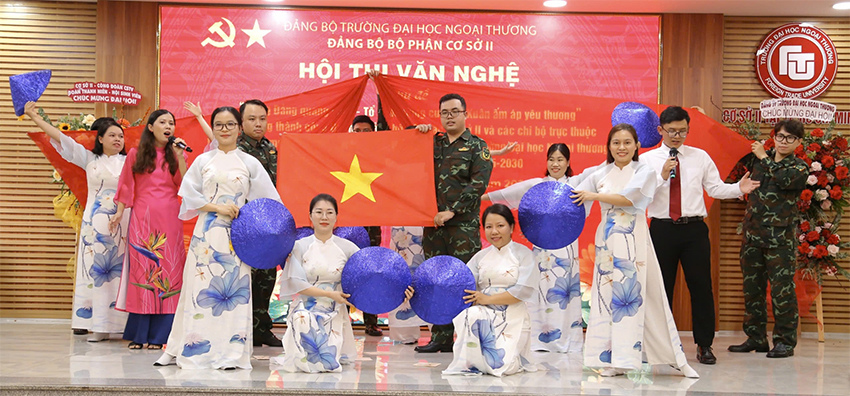 hoi-thi-van-nghe-mung-dang-quang-vinh-2025-8