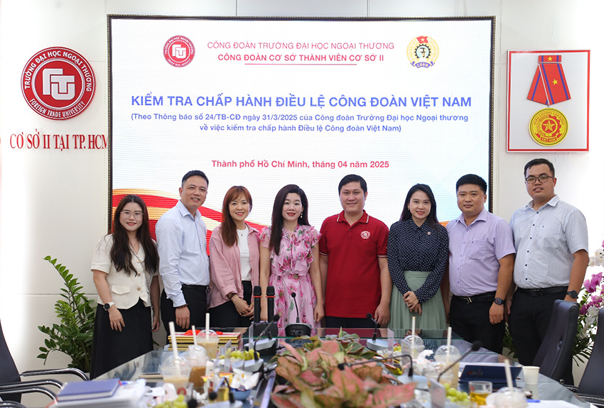 doan-kiem-tra-cong-doan-truong-lam-viec-voi-cong-doan-co-so-ii-4