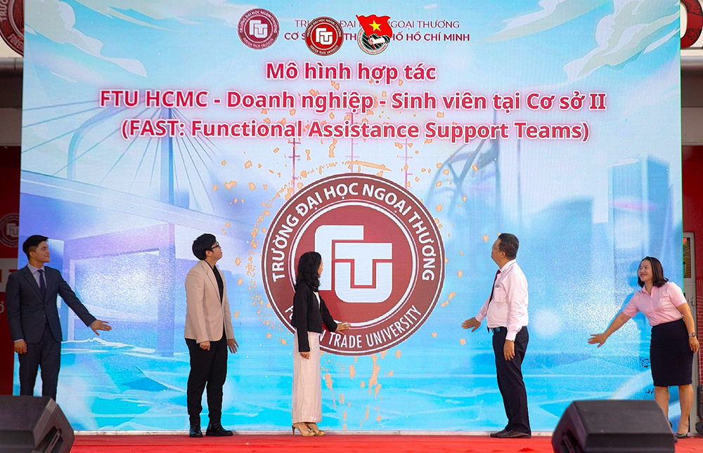 ngay-hoi-tuyen-sinh-ftu-2025-2