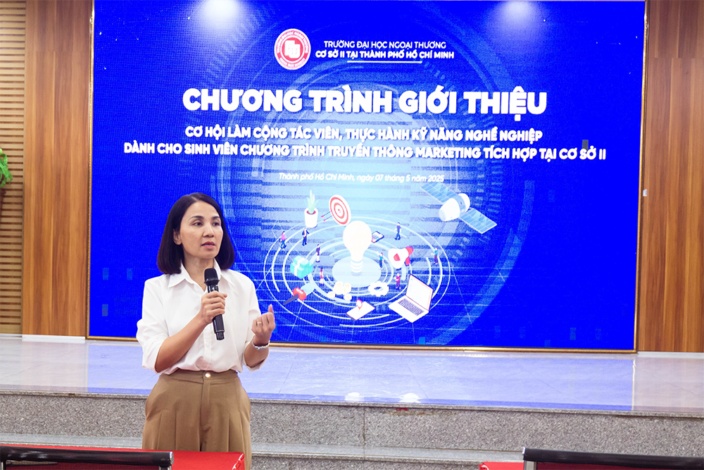 sv-truyen-thong-marketing-tim-hieu-co-hoi-thuc-hanh-nghe-nghiep-tai-co-so-ii-1