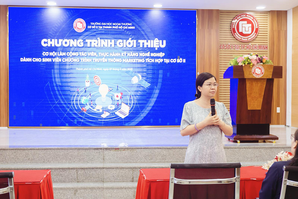 sv-truyen-thong-marketing-tim-hieu-co-hoi-thuc-hanh-nghe-nghiep-tai-co-so-ii-2