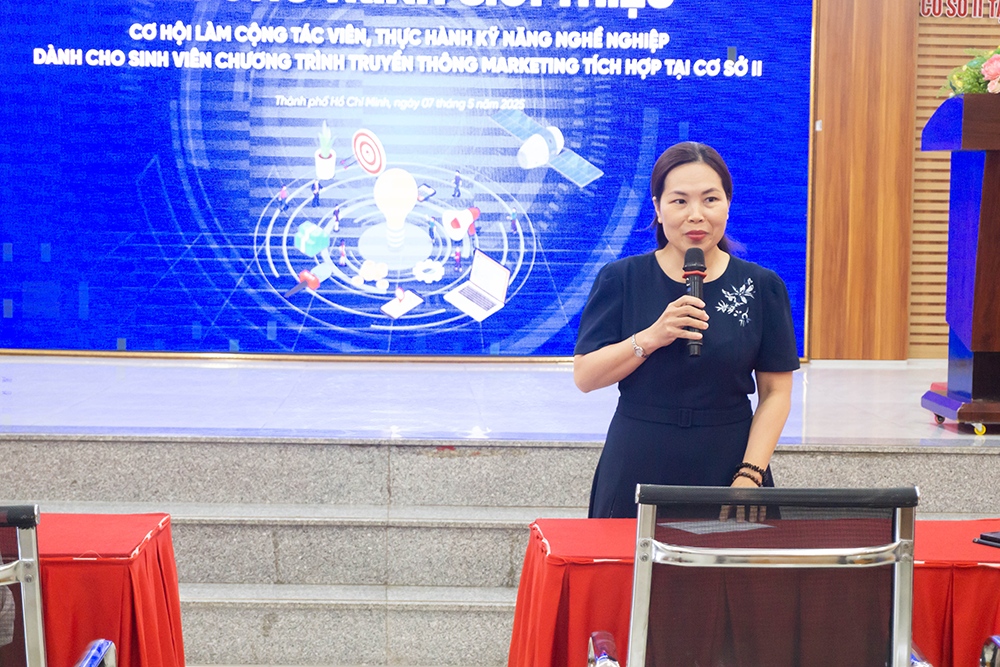 sv-truyen-thong-marketing-tim-hieu-co-hoi-thuc-hanh-nghe-nghiep-tai-co-so-ii-3