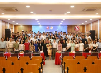 truong-dh-ngoai-thuong-co-so-ii-to-chuc-ngay-khoa-hoc-cong-nghe-vn-18.5-5