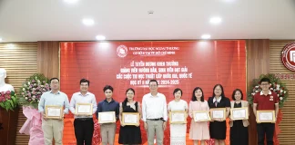 le-tuyen-duong-khen-thuong-vien-chuc-huong-dan-sinh-vien-dat-giai-nh-2024-2025-2