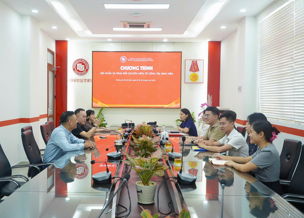 tap-huan-va-trao-doi-chuyen-mon-ve-cong-tac-sinh-vien-nam-2025-2