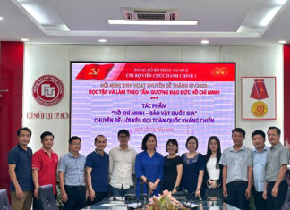 chi-bo-vien-chuc-hanh-chinh-3-ho-chi-minh-bao-vat-quoc-gia-2