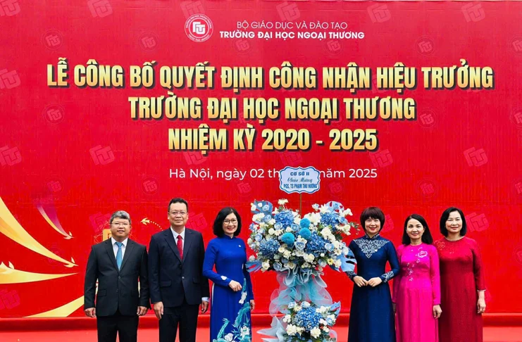 le-cong-bo-qd-cong-nhan-hieu-truong-truong-dai-hoc-ngoai-thuong-nh-2020-2025-6