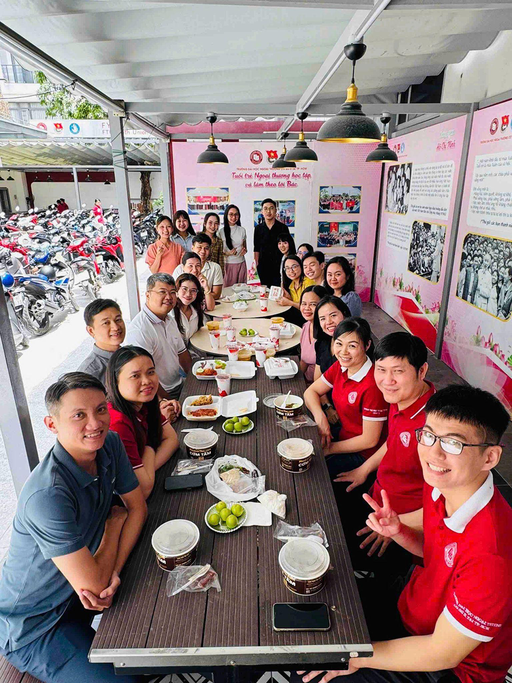 am-ap-tinh-cam-be-bua-com-cong-doan-2