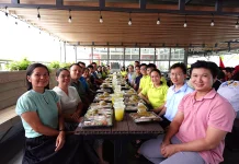 am-ap-tinh-cam-be-bua-com-cong-doan-4