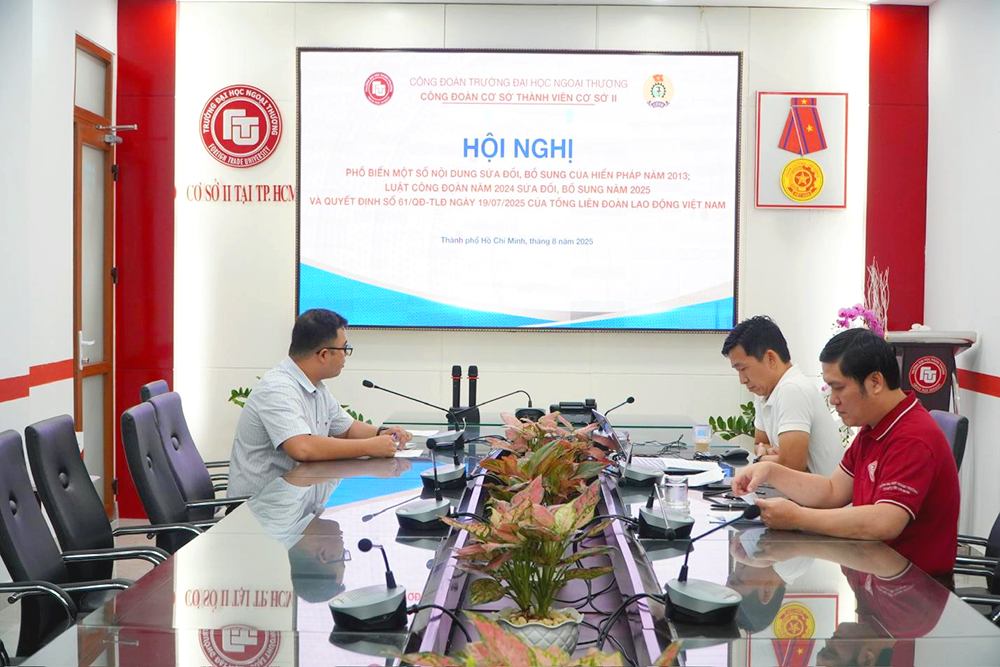 hoi-nghi-pho-bien-cac-van-ban-phap-luat-moi-cua-cong-doan-3