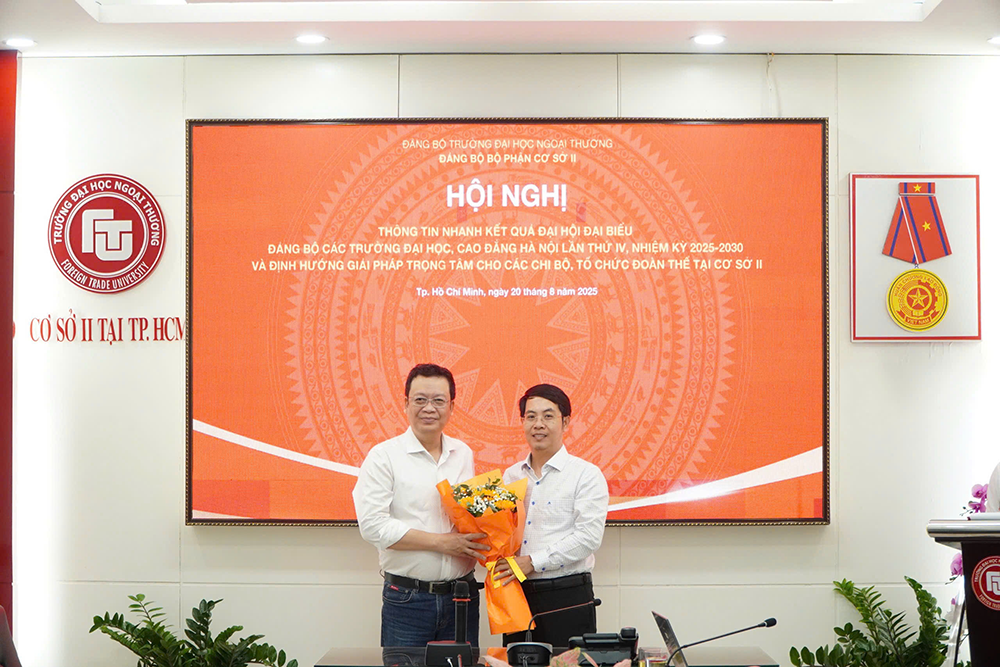 hoi-nghi-thong-tin-nhanh-ve-dai-hoi-dai-bieu-dang-bo-cac-truong-dai-hoc-ha-noi-3
