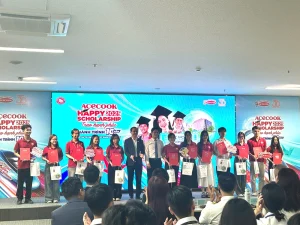 acecook-dong-hanh-cung-sinh-vien-co-so-ii-trong-hoc-bong-happy-scholarship-2025-2