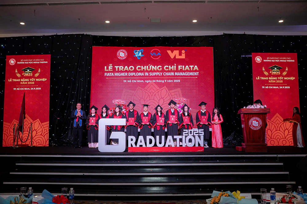 tan-cu-nhan-khoa-60-nganh-logistics-va-quan-ly-chuoi-cung-ung-nhan-chung-chi-fiata-7