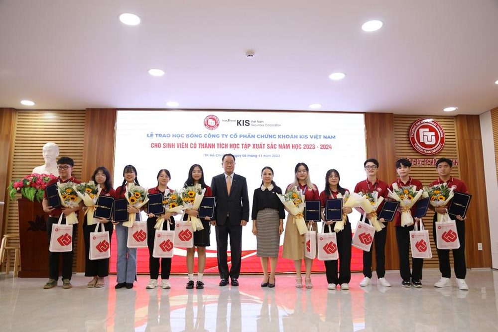 thu-khoa-doan-pham-hung-chay-het-minh-voi-dam-me-khoa-hoc-giac-mo-khoi-nghiep-2