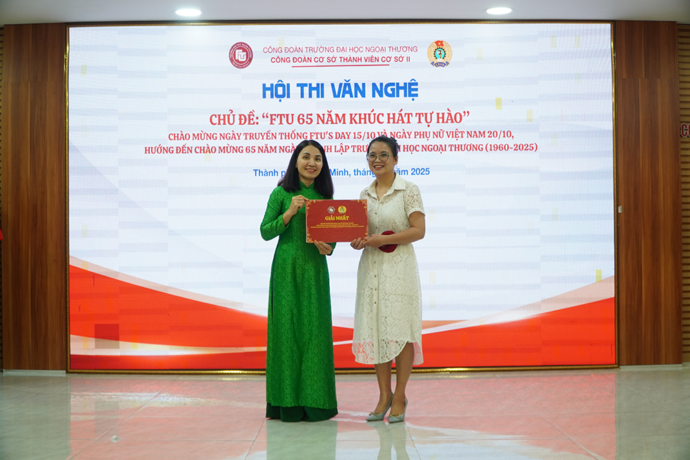 hop-mat-chao-mung-ngay-truyen-thong-ftu-day-15.10-phu-nu-vn-20.10-12