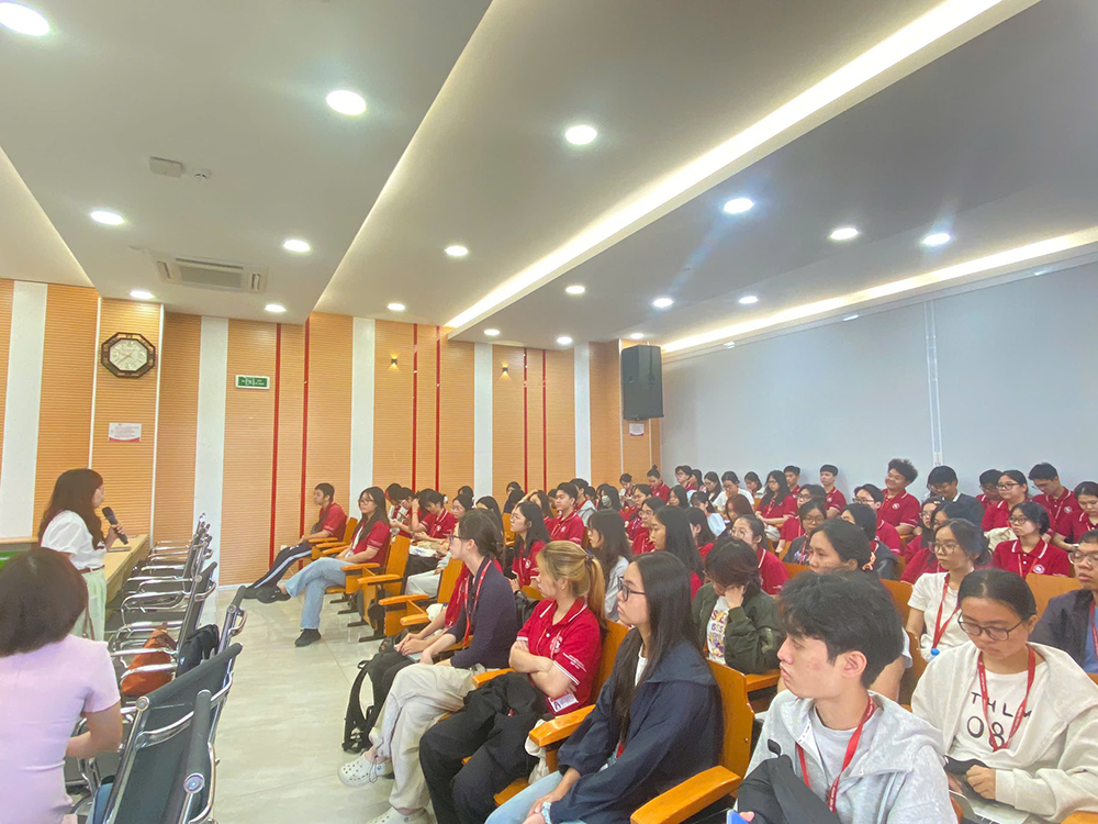 talkshow-cong-nghiep-hoa-khi-sang-tao-tro-thanh-dong-luc-phat-trien-xa-hoi-4