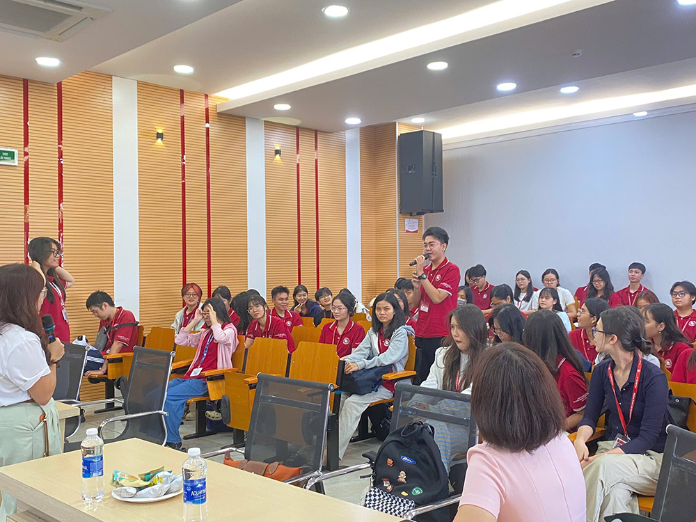 talkshow-cong-nghiep-hoa-khi-sang-tao-tro-thanh-dong-luc-phat-trien-xa-hoi-5