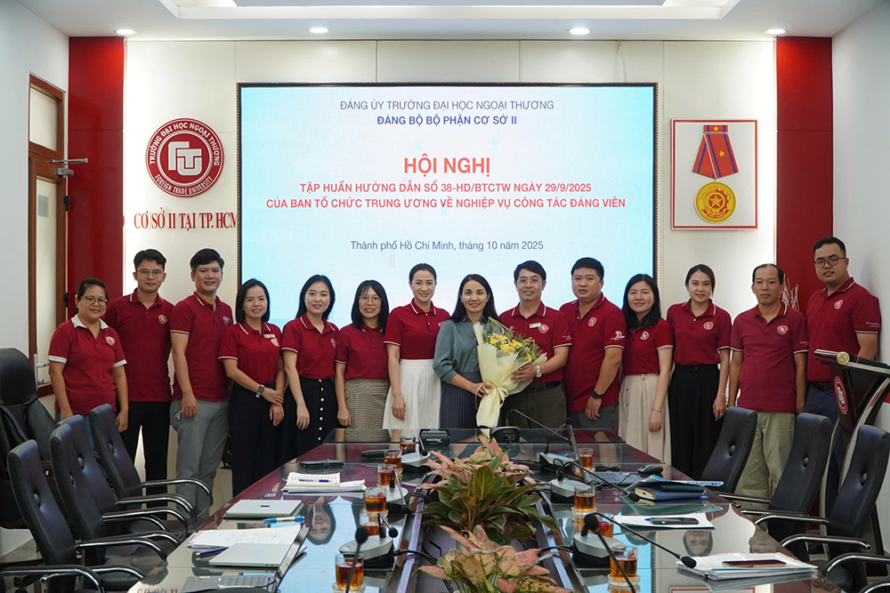 tap-huan-nghiep-vu-cong-tac-dang-vien-cua-dbbp-co-so-ii-1
