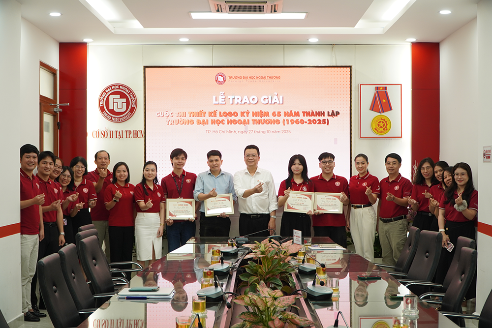 ve-bang-niem-tu-hao-sau-sac-sinh-vien-co-so-ii-gianh-giai-dac-biet-thiet-ke-logo-ky-niem-65-nam-4