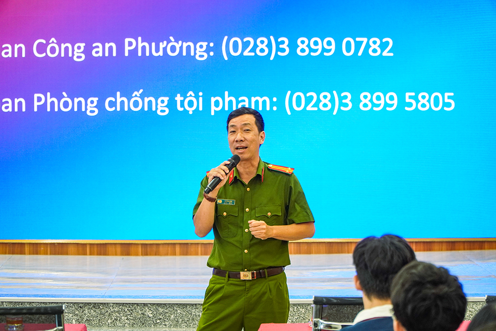 boi-duong-nhan-thuc-cung-co-ban-linh-cho-sv-ngoai-thuong-trong-boi-canh-moi-3