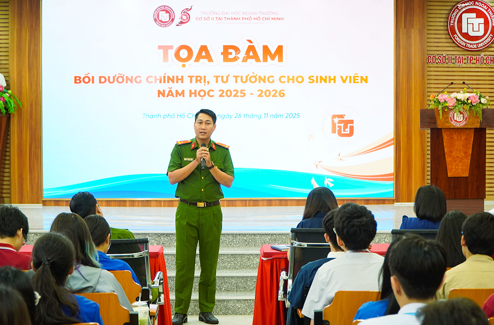 boi-duong-nhan-thuc-cung-co-ban-linh-cho-sv-ngoai-thuong-trong-boi-canh-moi-5