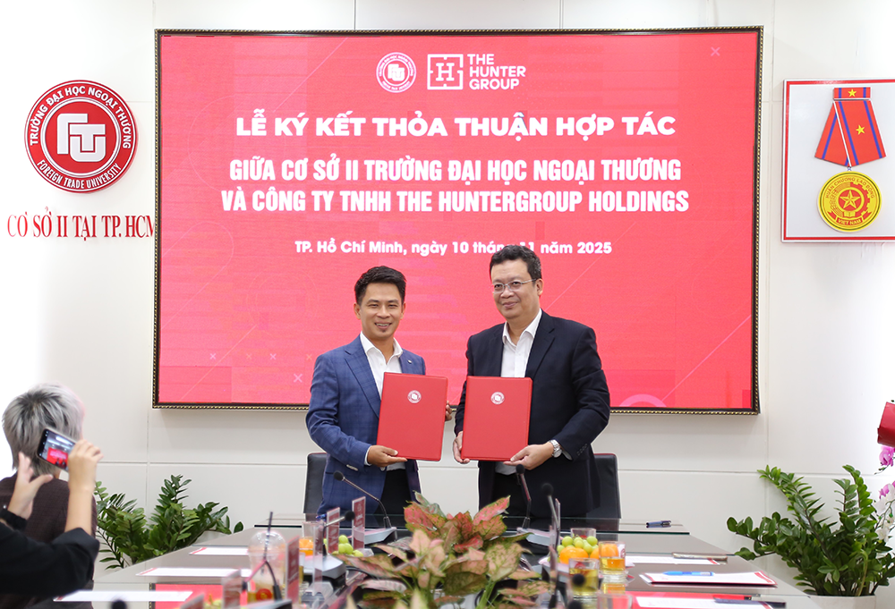 co-so-ii-va-cong-ty-tnhh-the-huntergroup-holdings-ky-ket-hop-tac-toan-dien-3