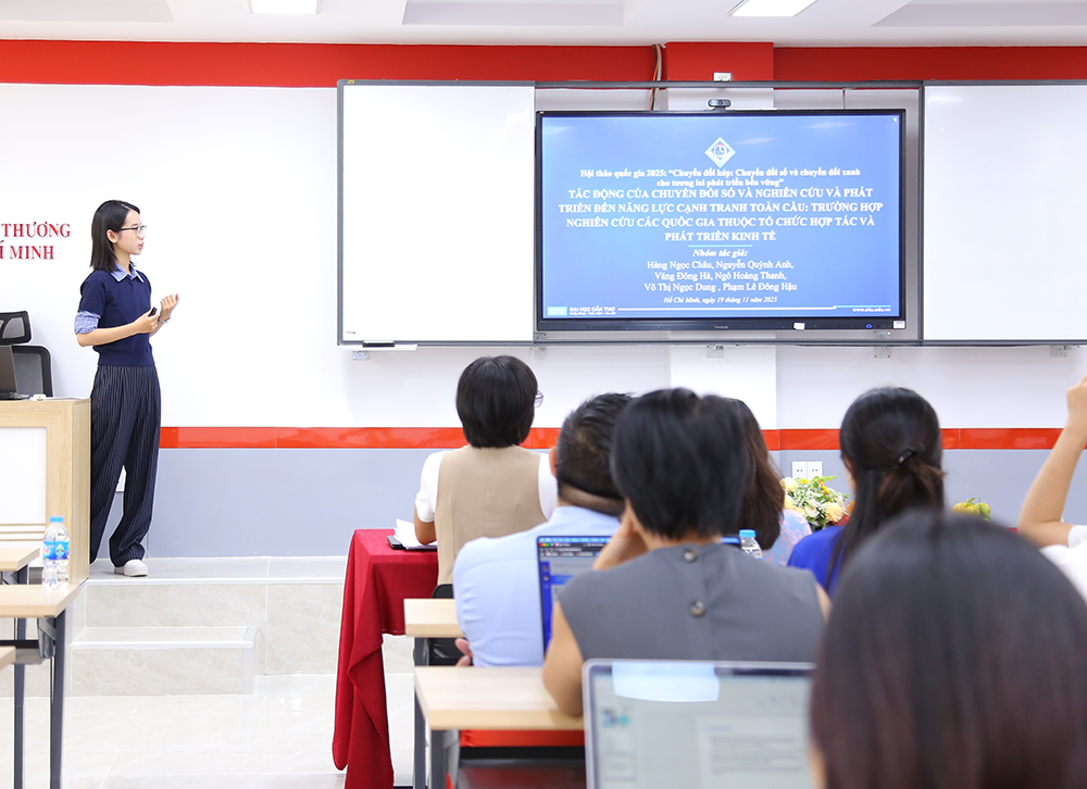 ftu-to-chuc-hoi-thao-khoa-hoc-quoc-gia-2025-chuyen-doi-so-va-chuyen-doi-xanh-cho-tuong-lai-ben-vung-12