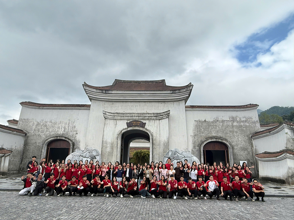 hoi-nghi-sv-nghien-cuu-khoa-hoc-nh-2024-2025-ftu-contest-for-innovating-student-research-2025-1