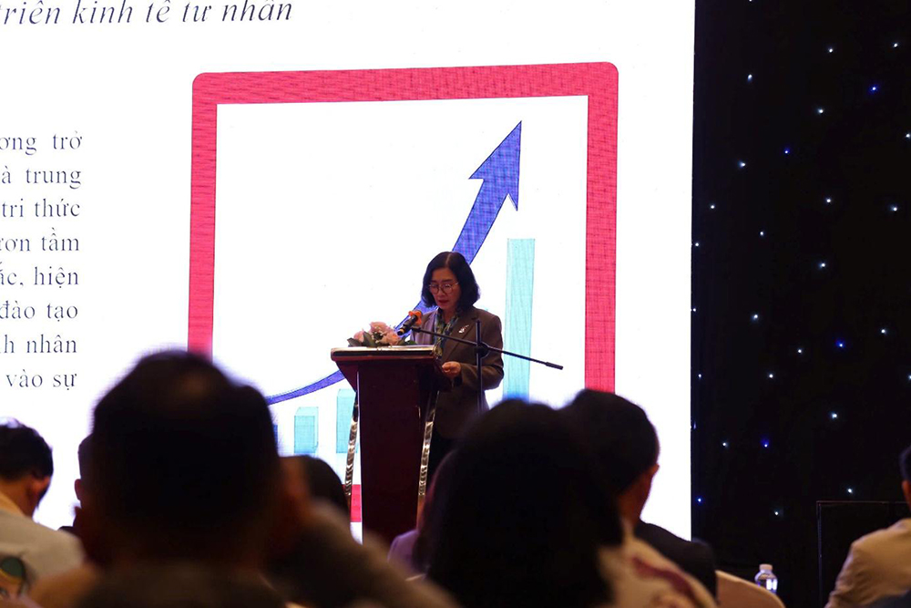 lan-toa-gia-tri-ngoai-thuong-voi-can-bo-thuc-hien-cong-tac-dang-doan-the-tai-co-so-ii-2