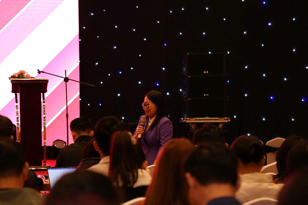 lan-toa-gia-tri-ngoai-thuong-voi-can-bo-thuc-hien-cong-tac-dang-doan-the-tai-co-so-ii-4