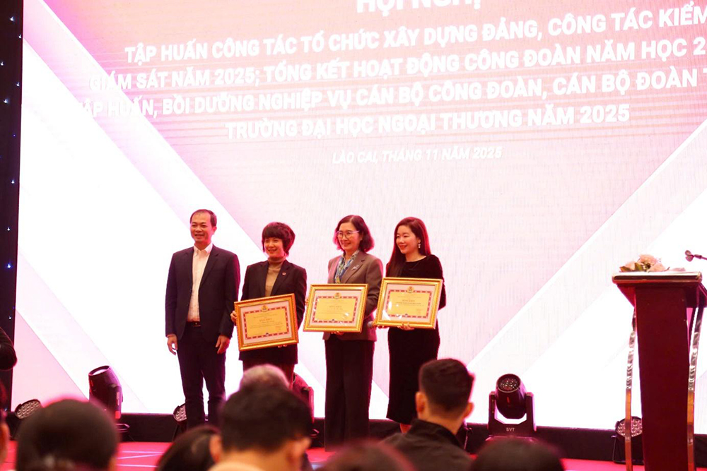 lan-toa-gia-tri-ngoai-thuong-voi-can-bo-thuc-hien-cong-tac-dang-doan-the-tai-co-so-ii-6