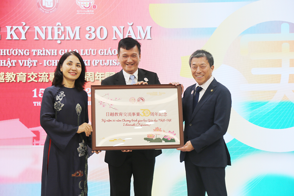 30-nam-ky-niem-ct-giao-luu-voi-giao-duc-nhat-viet-ichinoseki-fujisawa-4