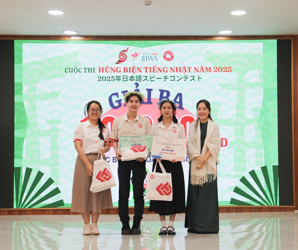 chung-ket-cuoc-thi-hung-bien-tieng-nhat-2025-13