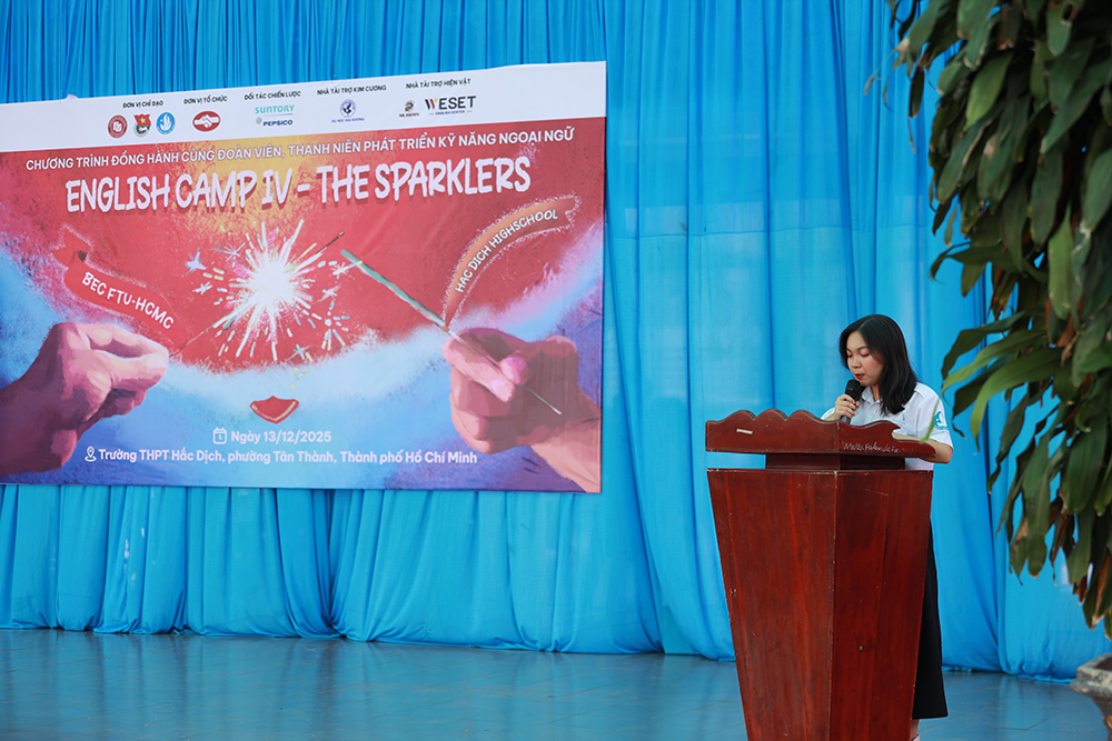 english-camp-iv-hoc-tieng-anh-tai-truong-thpt-hac-dich-tphcm-4