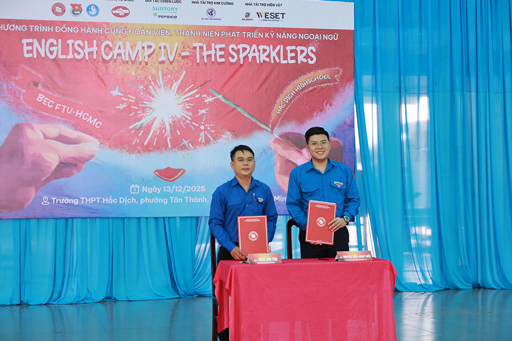 english-camp-iv-hoc-tieng-anh-tai-truong-thpt-hac-dich-tphcm-5