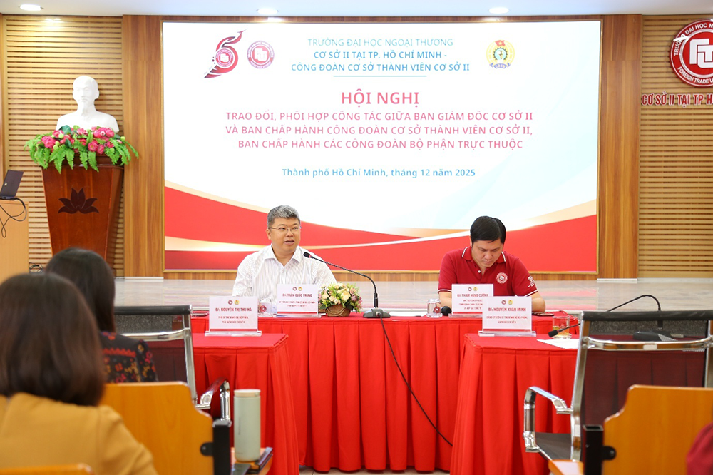 hoi-nghi-trao-doi-cong-tac-giua-ban-giam-doc-va-bch-cong-doan-cstv-csii-1