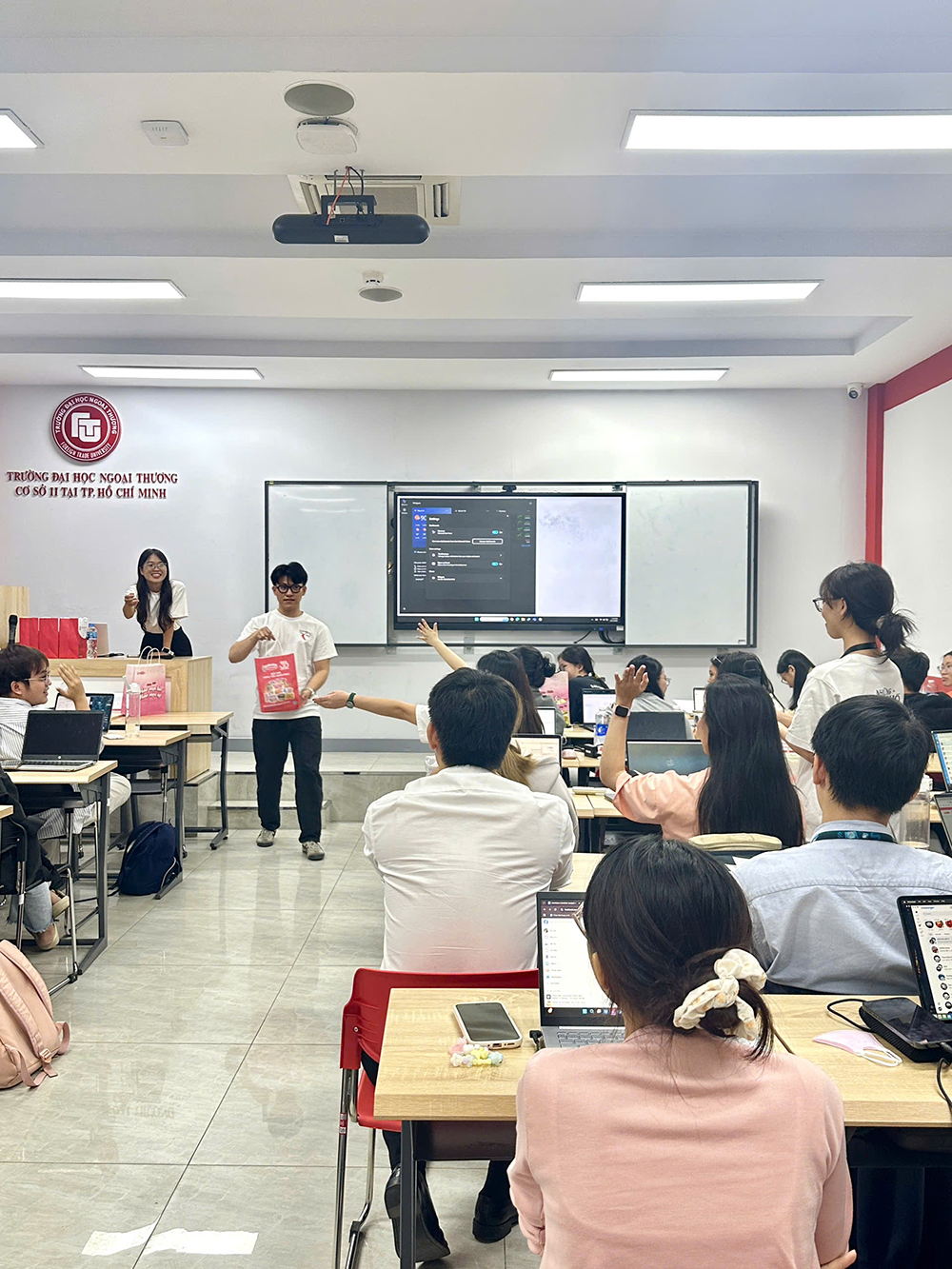 tu-y-tuong-den-trai-tim-nguoi-tieu-dung-tu-chuyen-gia-tu-acecook-6