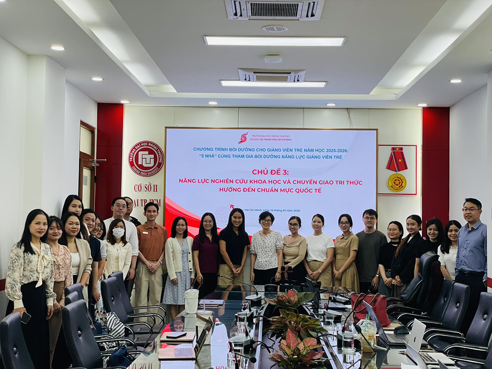 ct-5-nha-boi-duong-nang-luc-giang-vien-tre-tai-co-so-ii-4