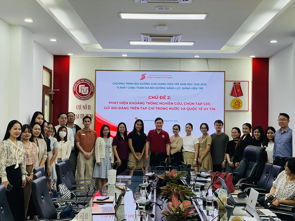 ct-5-nha-boi-duong-nang-luc-giang-vien-tre-tai-co-so-ii-5